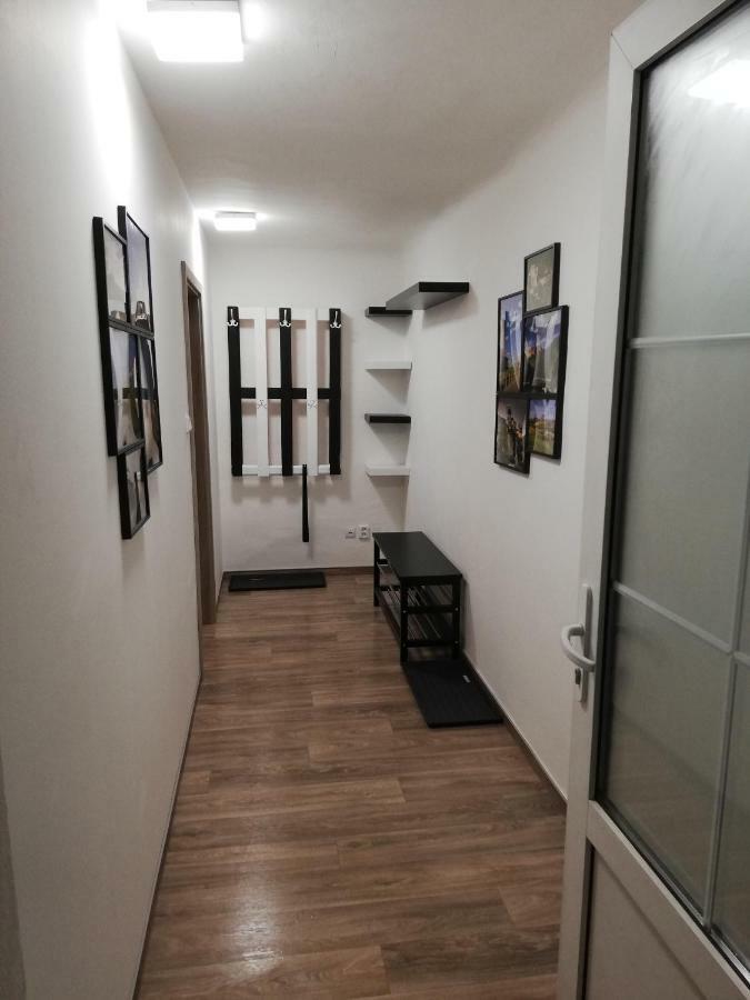 Apartmany Pod Divadlem Znojmo Bagian luar foto