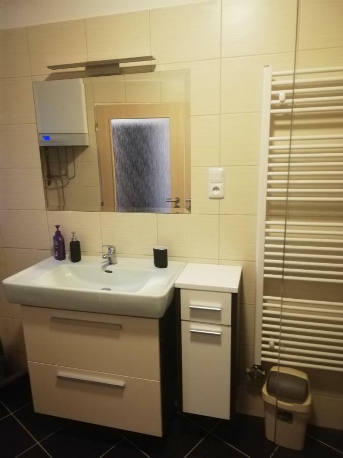 Apartmany Pod Divadlem Znojmo Bagian luar foto