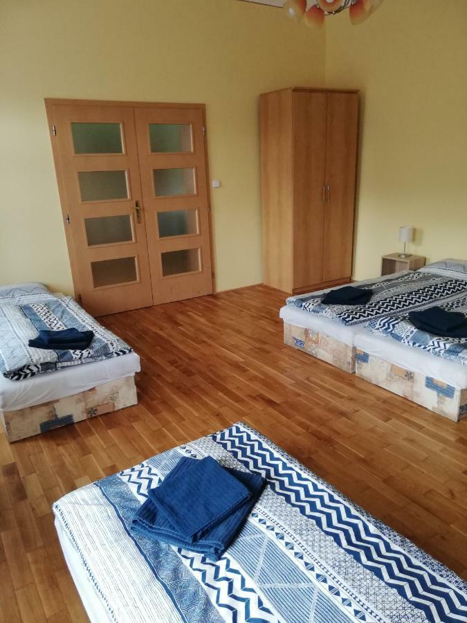 Apartmany Pod Divadlem Znojmo Bagian luar foto
